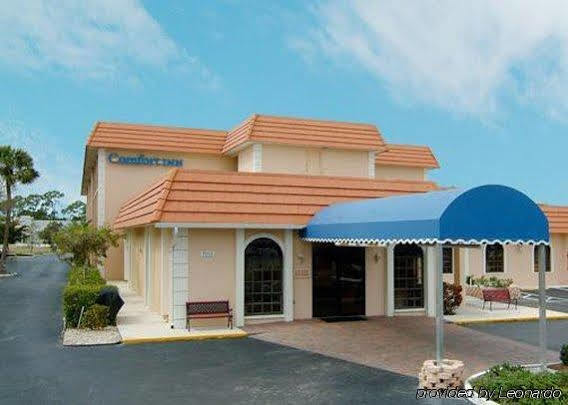 Baymont By Wyndham Bonita Springs Hotel Exterior foto